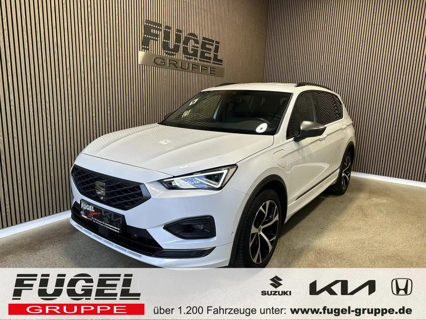 SEAT Tarraco 1.4 TSI DSG FR e-Hybrid AHK|LED|SHZ|ACC Weiß - 1