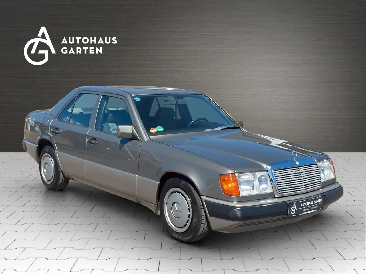 Mercedes-Benz 230 E lim. 2.Hand Klima Schiebedach 5-Gang, foto 9