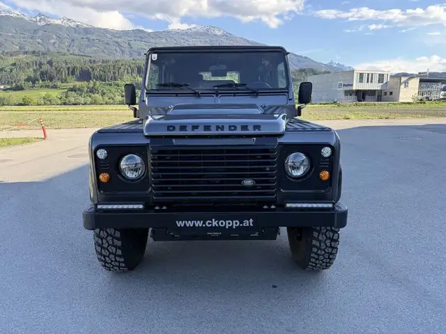 Land Rover Defender 90'' Station Wagon SE 2,2 Ansicht 2