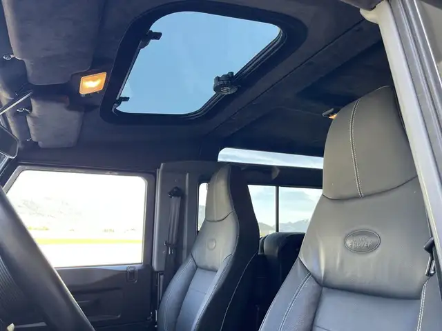 Land Rover Defender 90'' Station Wagon SE 2,2 Ansicht 21
