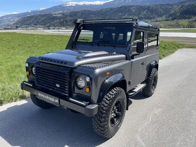 Land Rover Defender 90'' Station Wagon SE 2,2 Ansicht 13