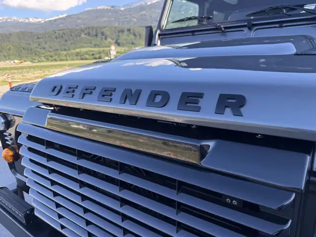 Land Rover Defender 90'' Station Wagon SE 2,2 Ansicht 11