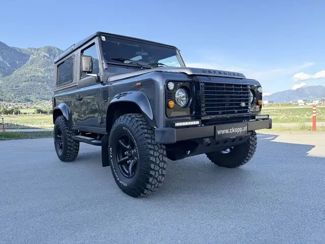 Land Rover Defender 90'' Station Wagon SE 2,2 Ansicht 6
