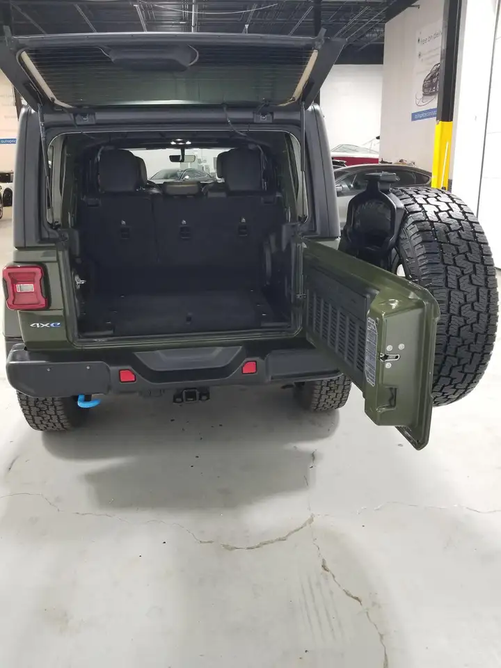 Jeep Wrangler photo Jeep Wrangler