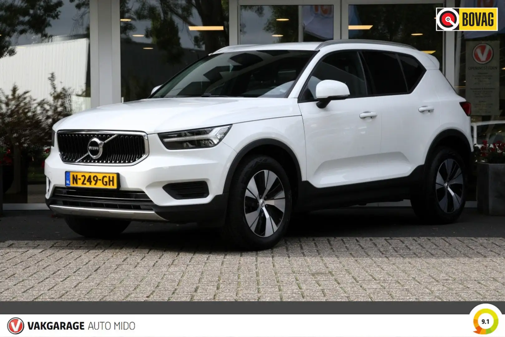 Volvo XC40 1.5 T3 Momentum Pro | Leder interieur | Winterband Blanc - 1