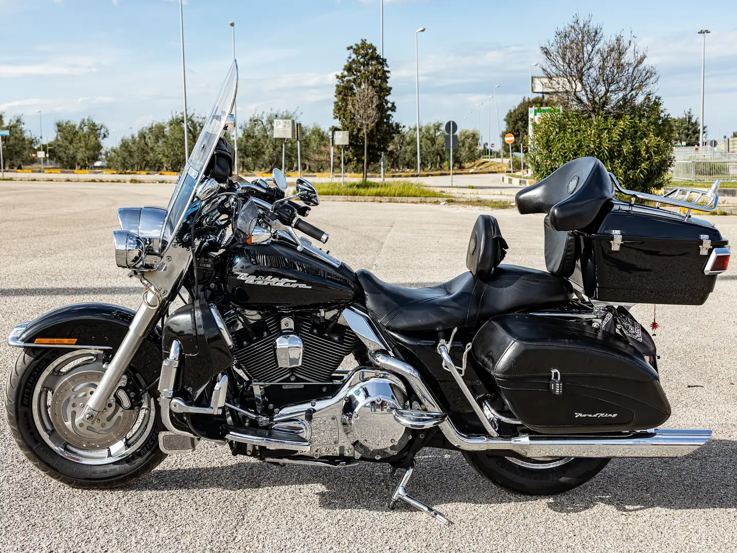usato Harley-Davidson Road King Chopper/Cruiser a Andria per € 12.400,-