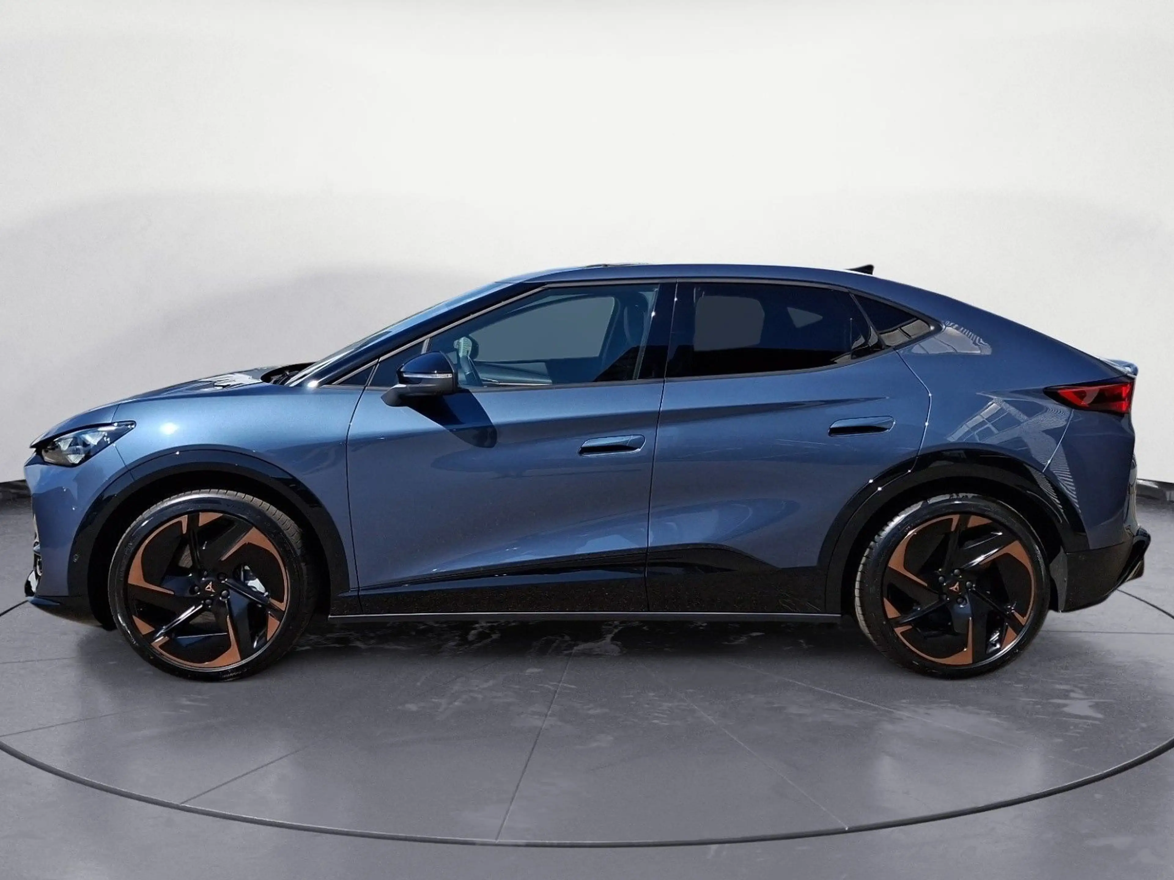 CUPRA Tavascan VZ Dual Extreme HUD Keyless MatrixLED G — photo 3