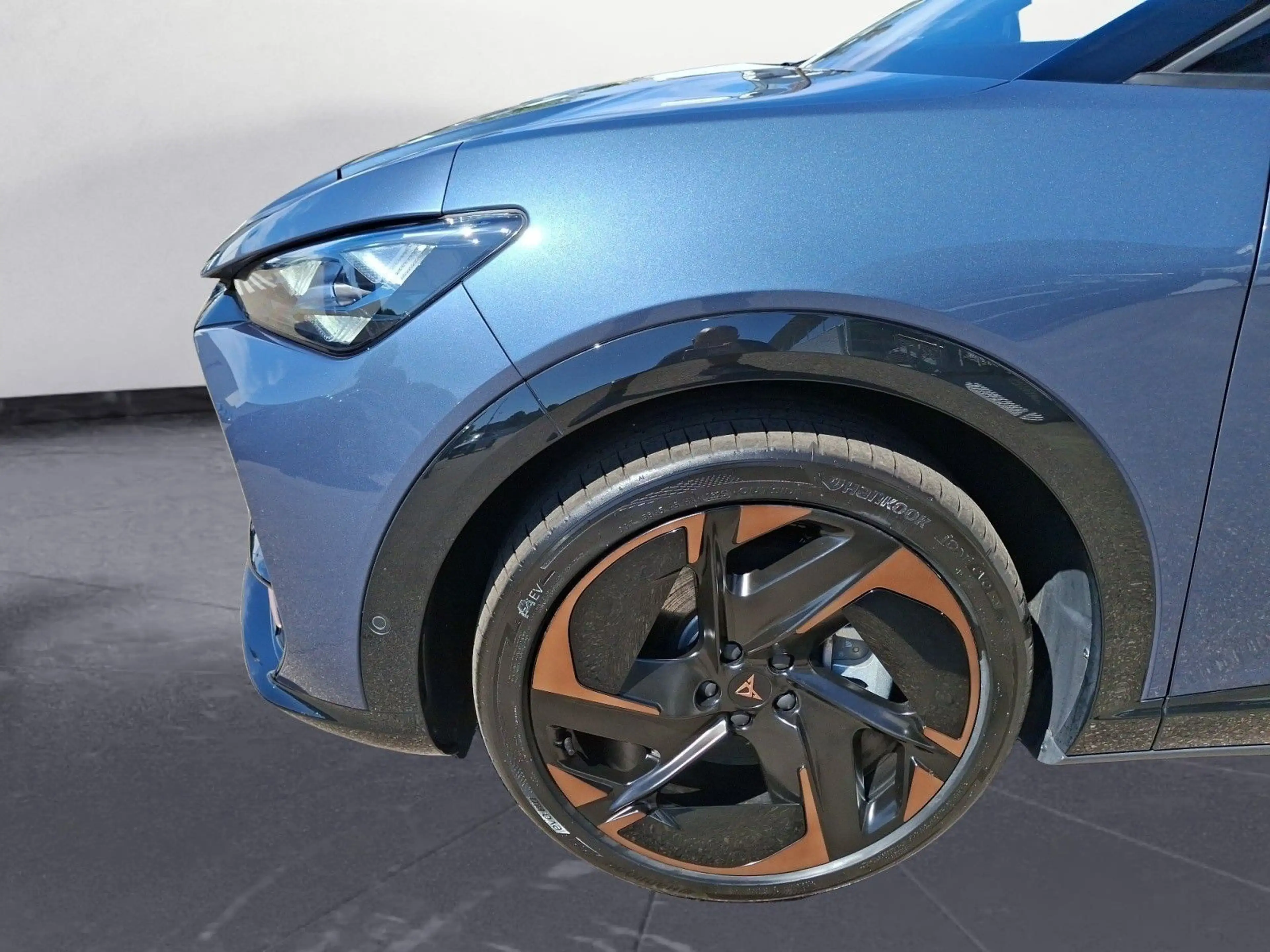 CUPRA Tavascan VZ Dual Extreme HUD Keyless MatrixLED G — photo 7