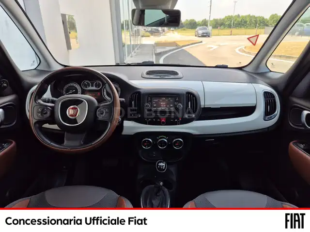 Fiat 500l view 9