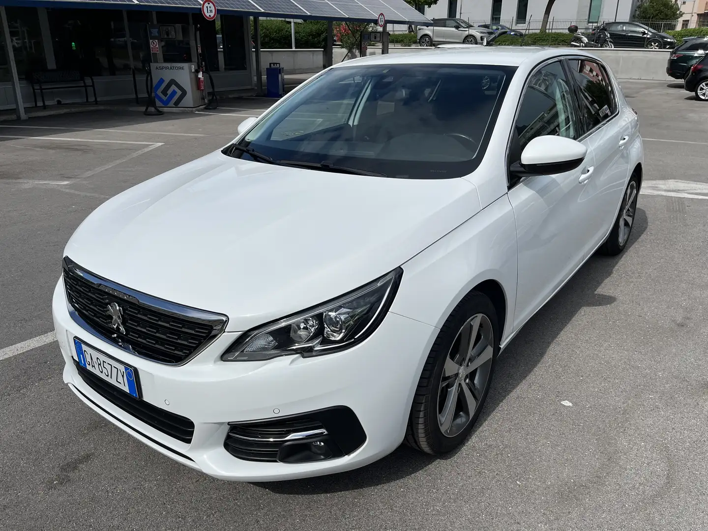 Peugeot 308 5p 1.5 bluehdi Allure s&s 130cv eat8 my20 Bianco - 1