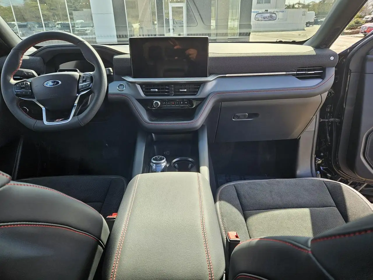 Ford Explorer снимка Ford Explorer