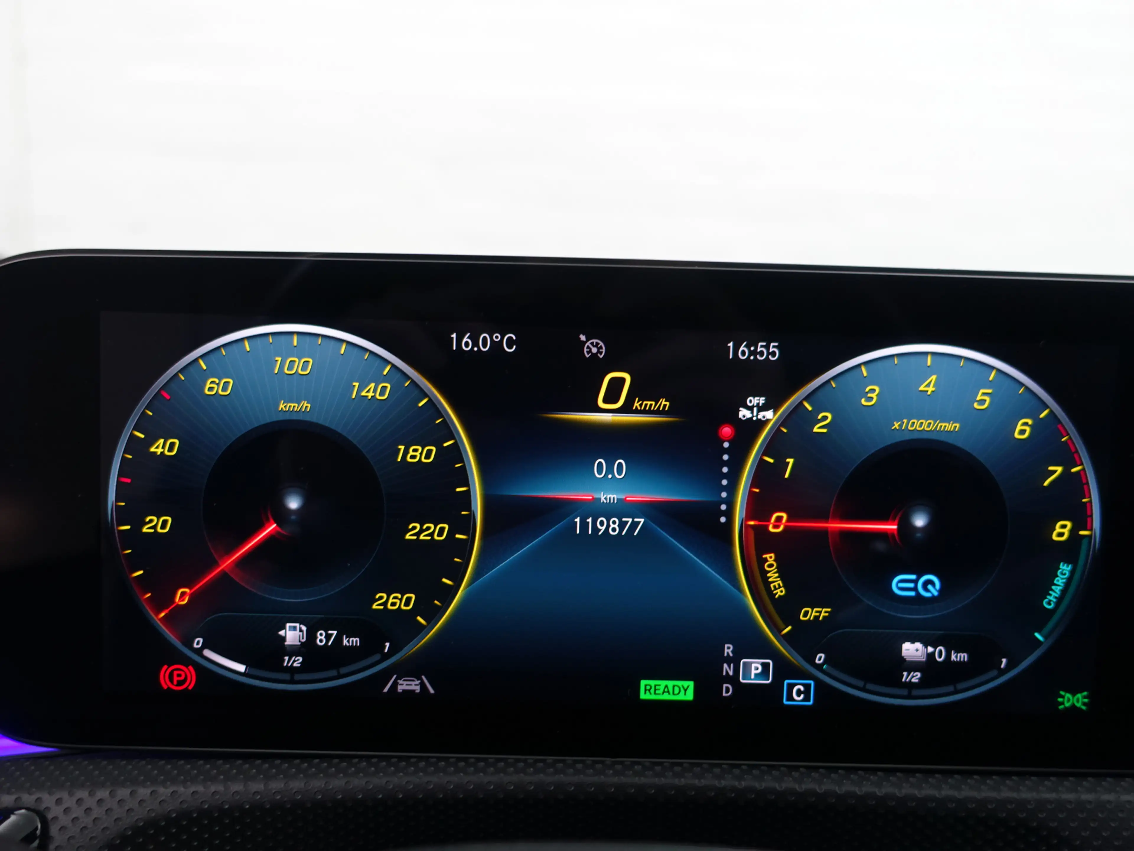 Mercedes-Benz A 250 e AMG Premium Plus Aut- Panoramadak, Sfeerverlicht — photo 15