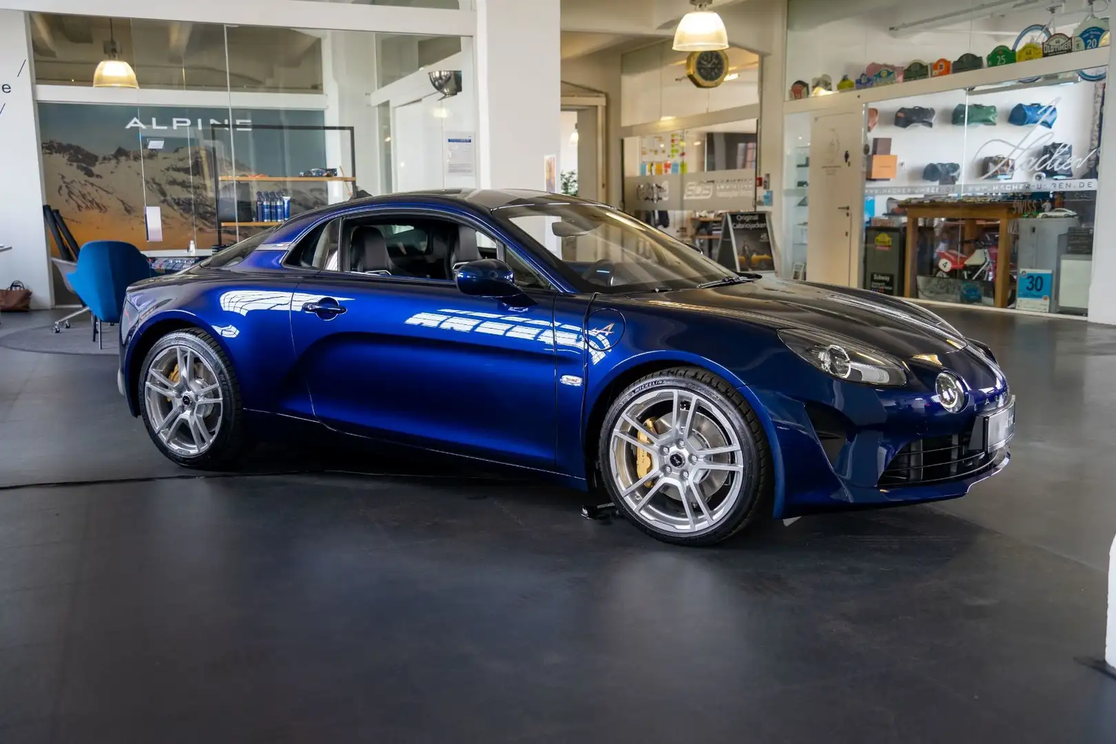 Alpine A110 GT - Modelljahr 2023 UPE:77.800,- Bleu - 1