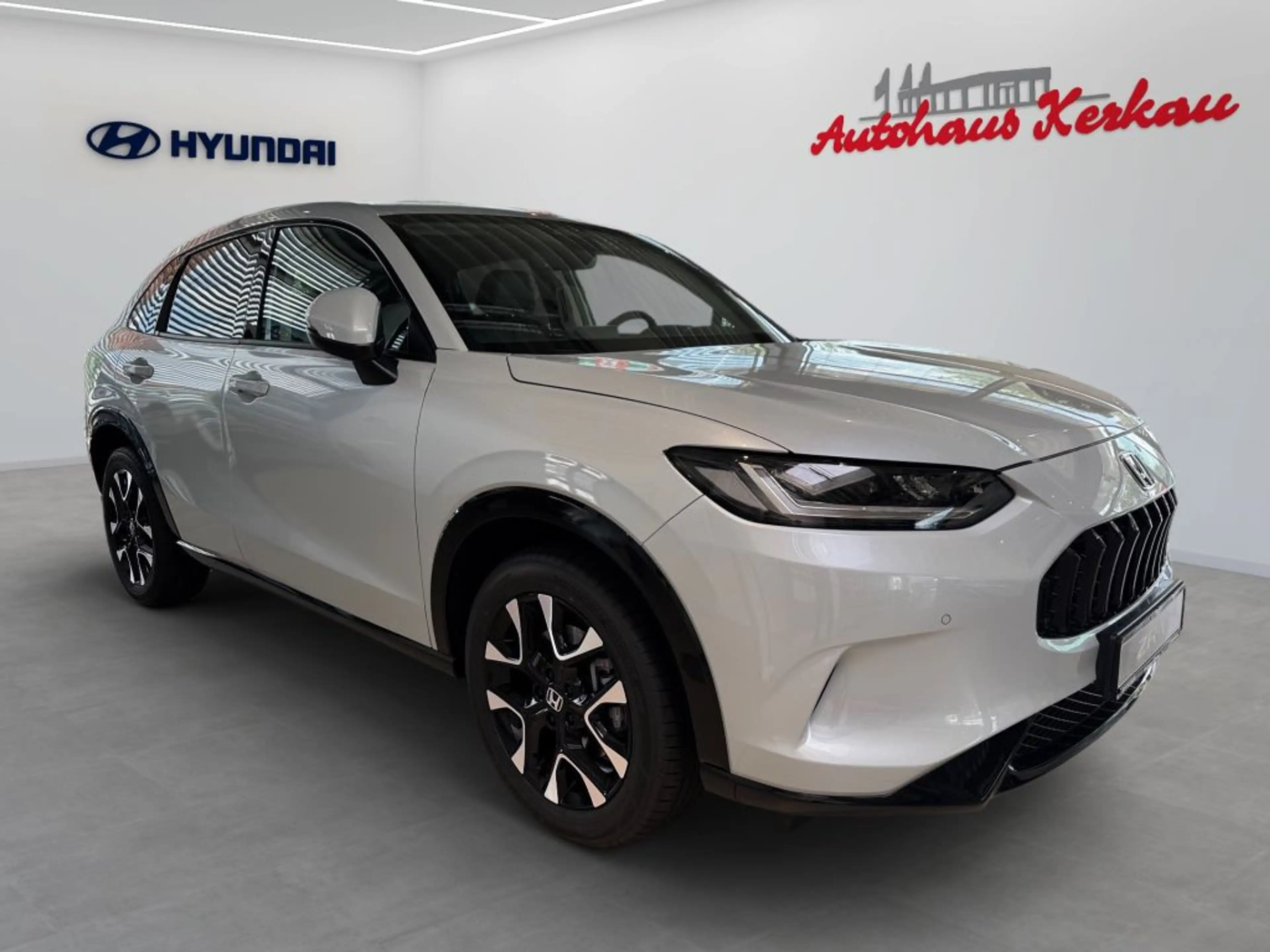 Honda ZR-V e:HEV 2.0 i-MMD Hybrid Advance — photo 2