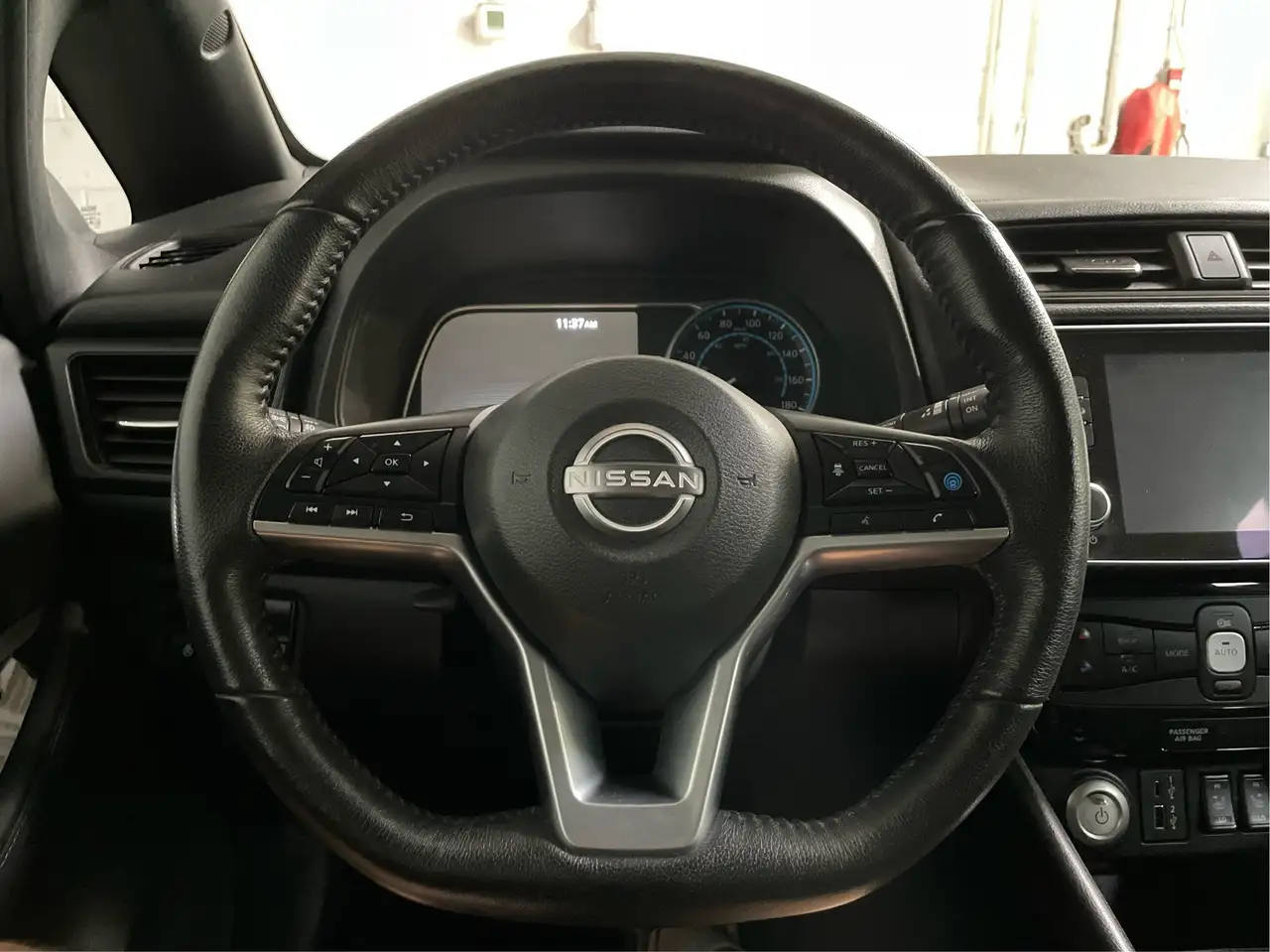 Nissan Leaf снимка Nissan Leaf