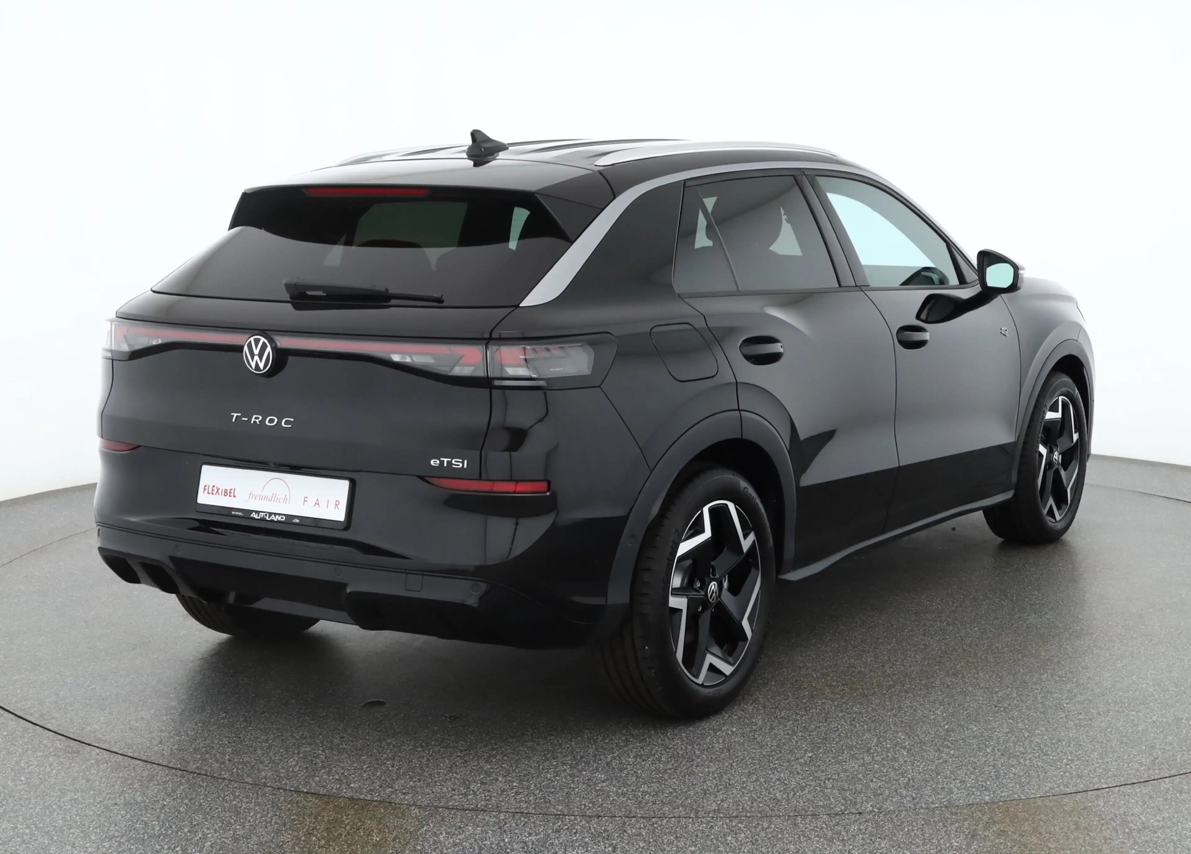 Volkswagen T-Roc R-Line 1.5 eTSI DSG n.Modell LED ACC AHK — photo 5