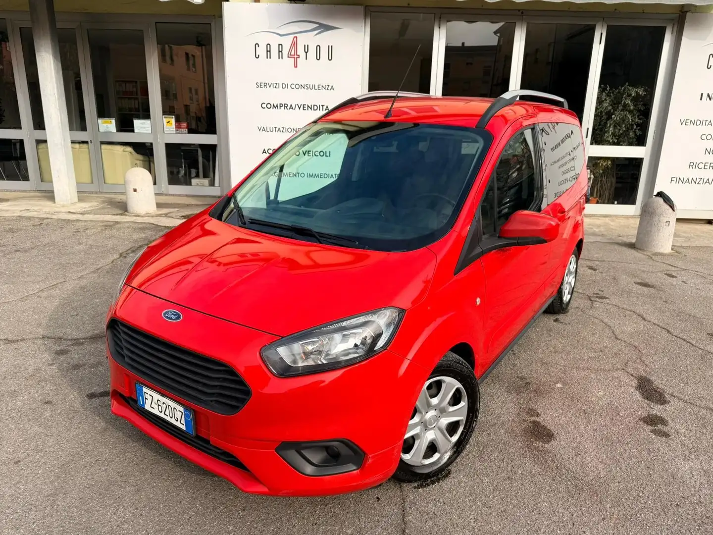 Ford Tourneo Courier 1.5 tdci 75cv, NEOPATENTATI! DISTRIBUZIONE 11/2024 Rot - 1