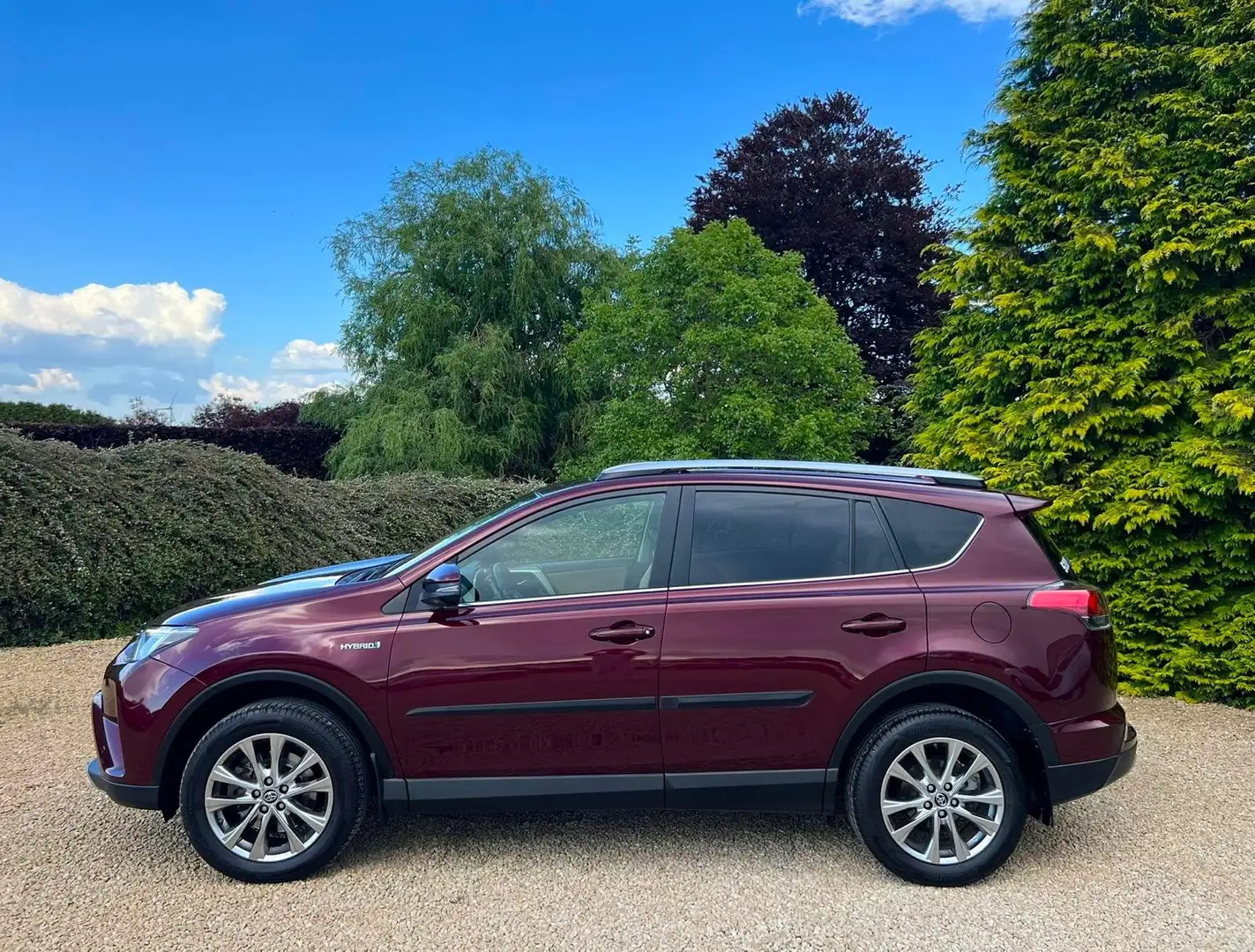 Toyota RAV 4 2.5i 2WD Hybrid Premium Executive FULL OPTIONS Rouge - 2