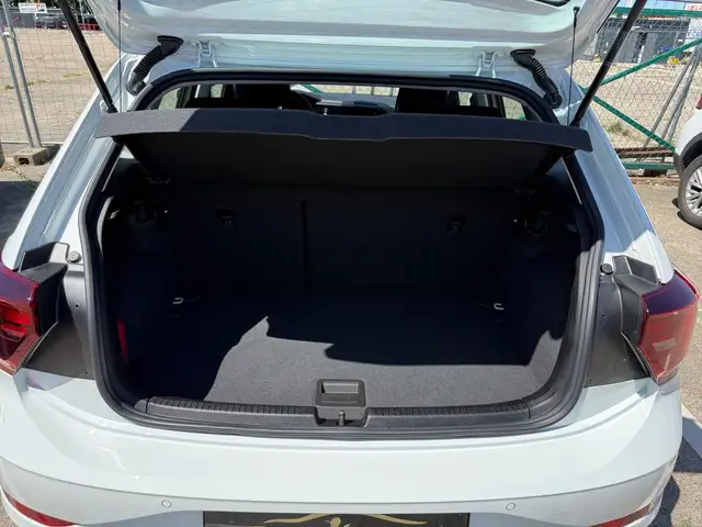 Volkswagen Polo view 14