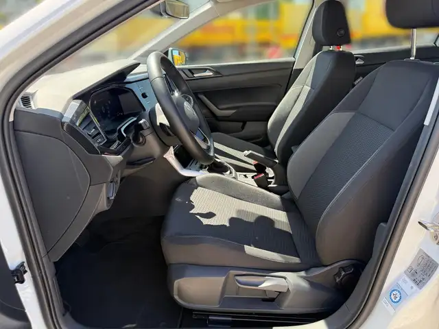 Volkswagen Polo view 7