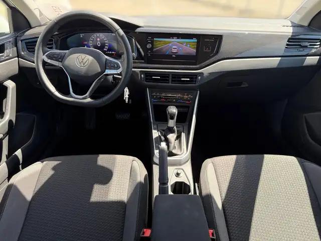 Volkswagen Polo view 8