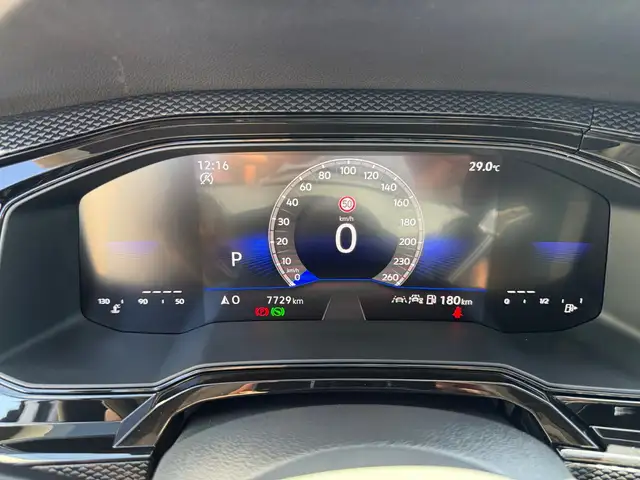 Volkswagen Polo view 12