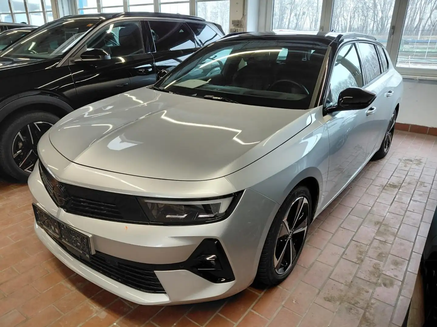 Opel Astra ASTRA ST GS-Line 1,5 130PS 8G Automatik Silber - 1