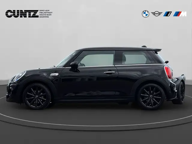 Mini Cooper Cooper view 9