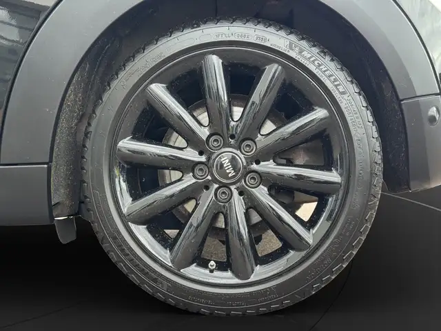 Mini Cooper Cooper view 11