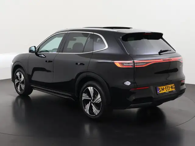 Geely E5 view 6
