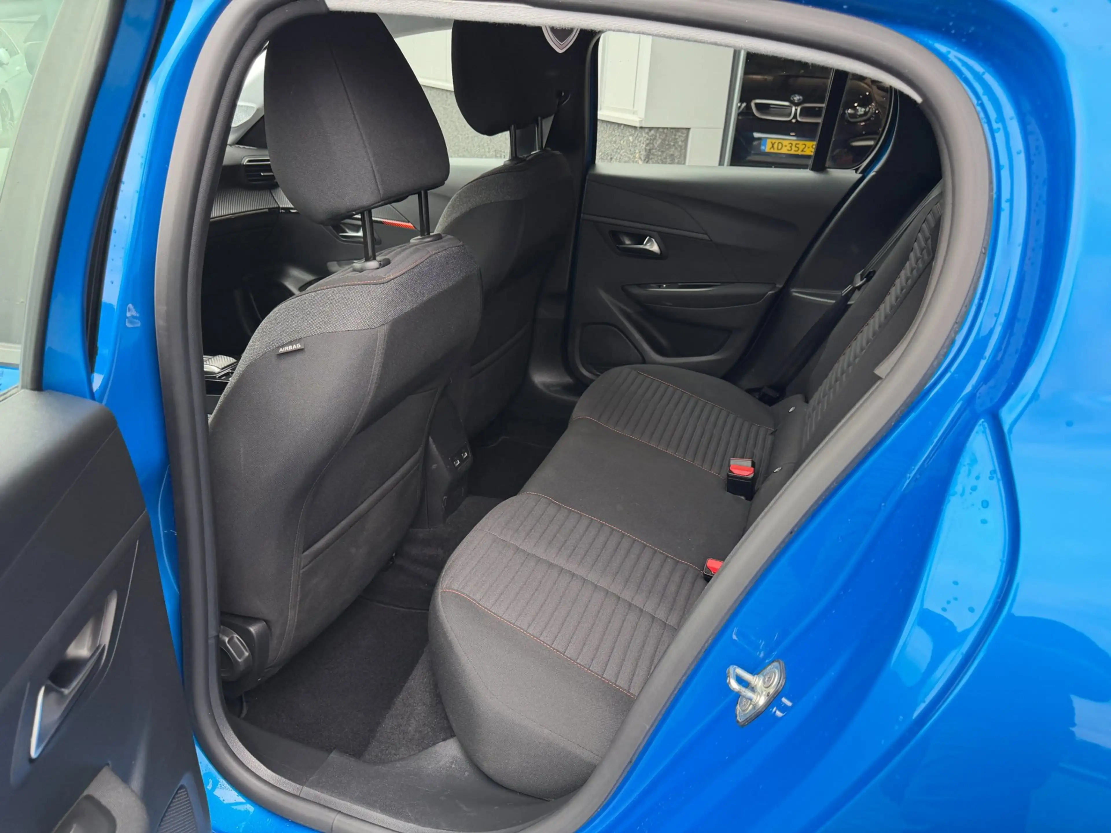 Peugeot e-208 EV Active Pack 50 kWh 1 ste eigenaar — photo 9
