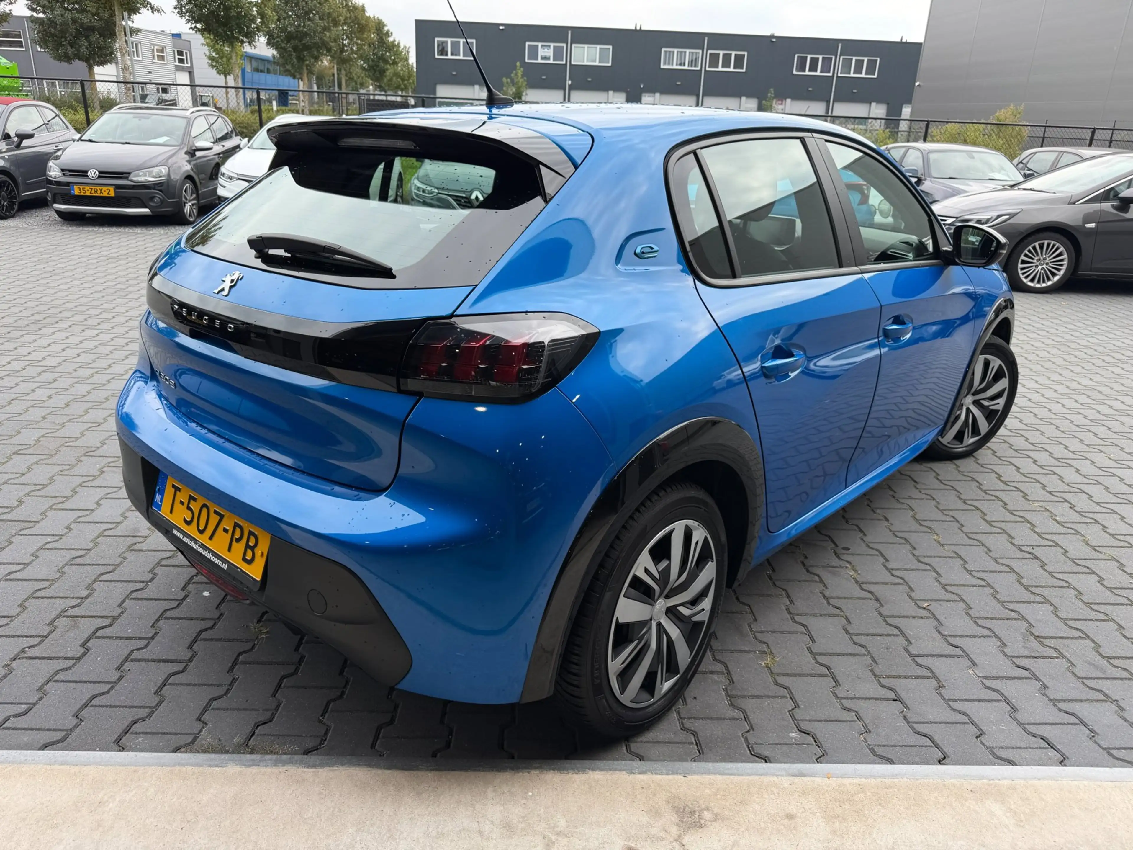 Peugeot e-208 EV Active Pack 50 kWh 1 ste eigenaar — photo 6