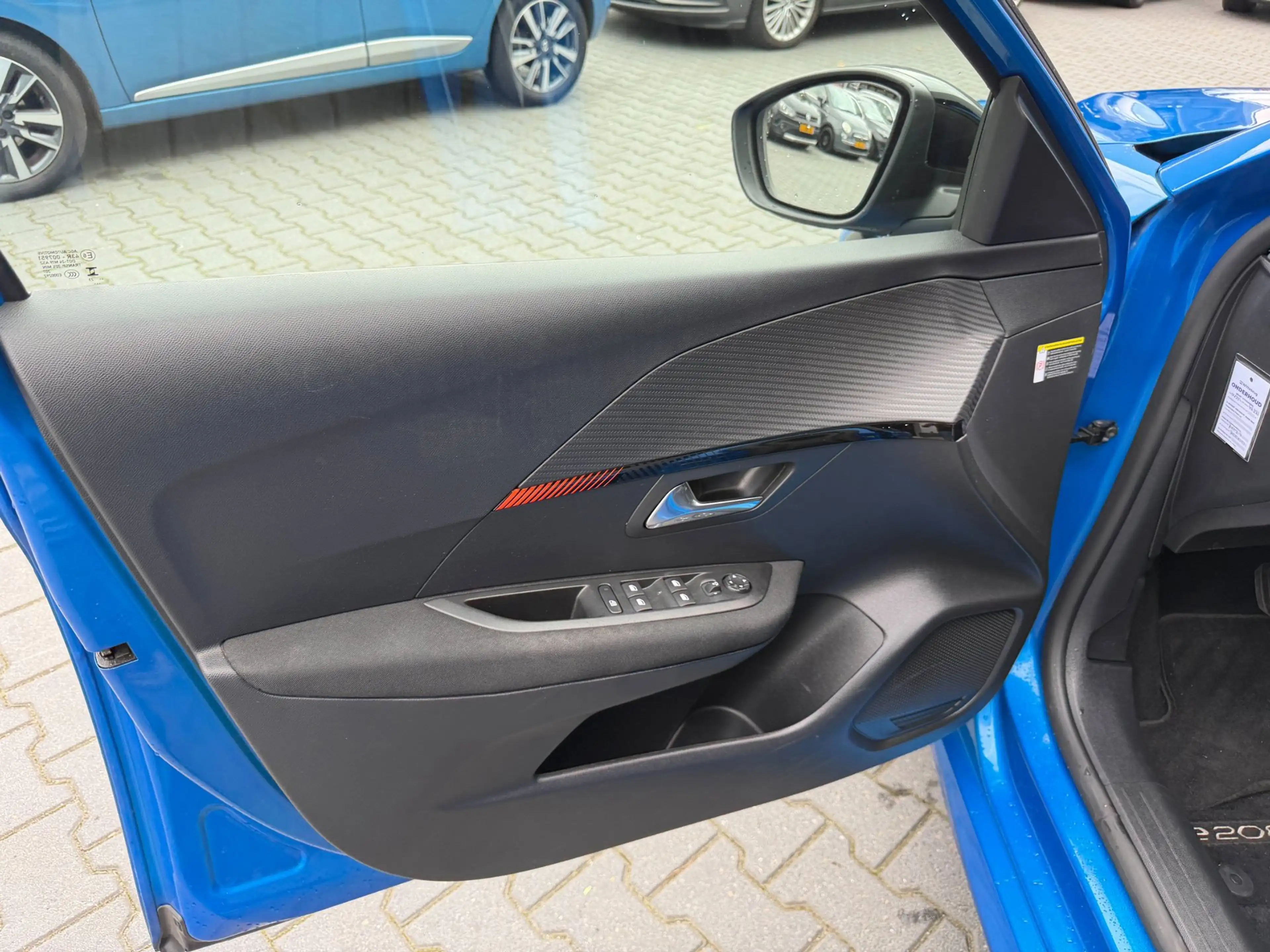 Peugeot e-208 EV Active Pack 50 kWh 1 ste eigenaar — photo 12
