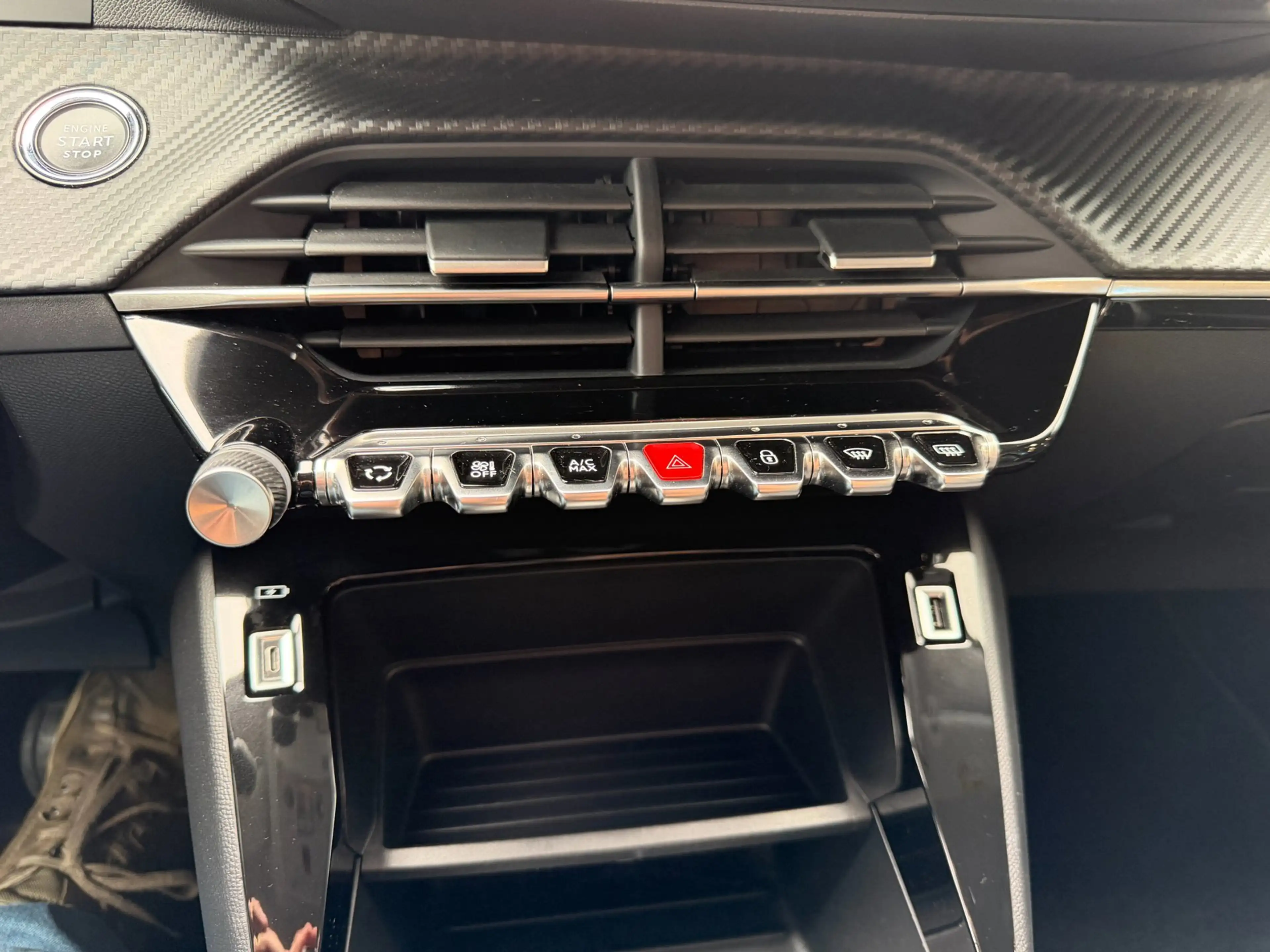 Peugeot e-208 EV Active Pack 50 kWh 1 ste eigenaar — photo 17