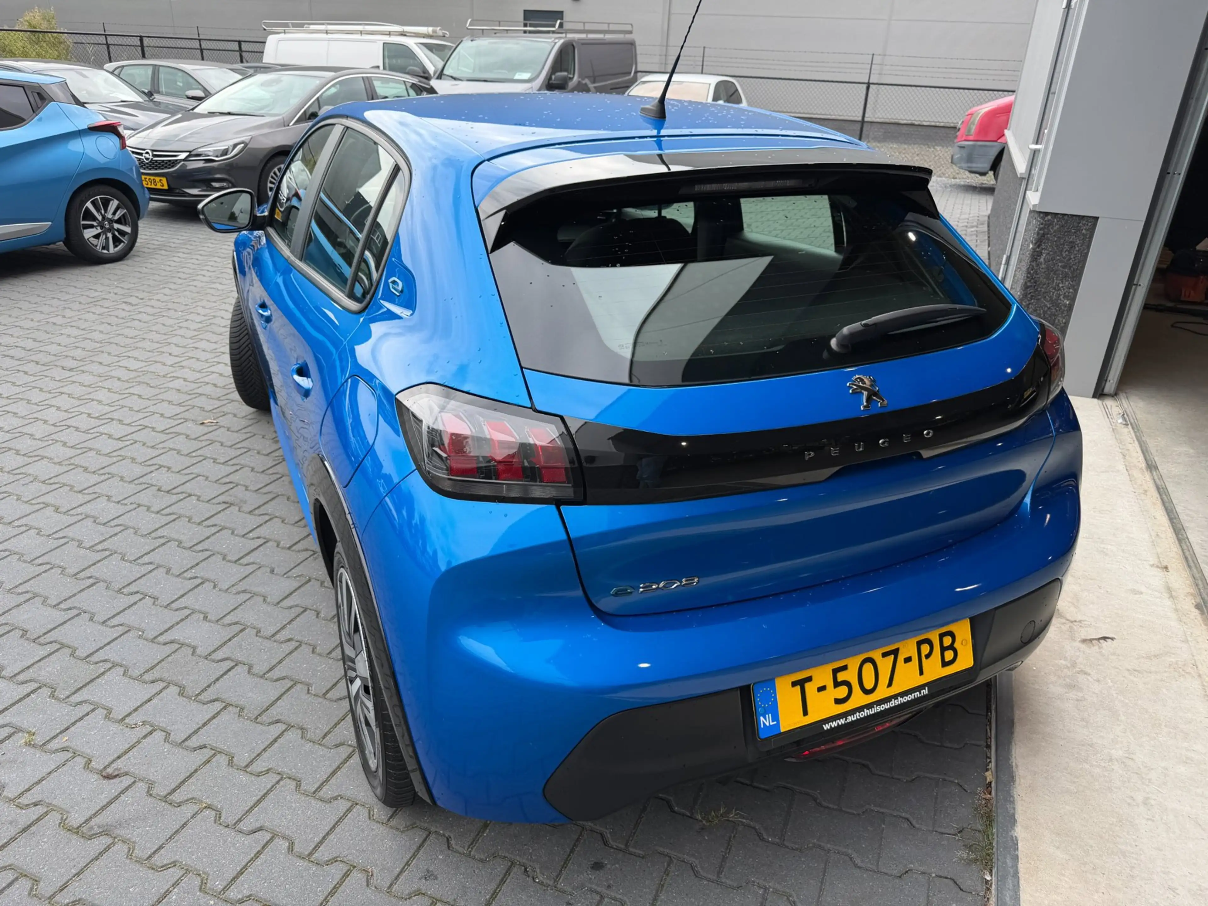 Peugeot e-208 EV Active Pack 50 kWh 1 ste eigenaar — photo 7