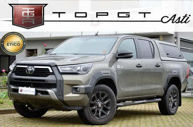 Toyota Hilux 2.8 d double cab Invincible 4wd 204cv auto PREZZO IVA ESCLUSA, UNICOPR, PERMUTE