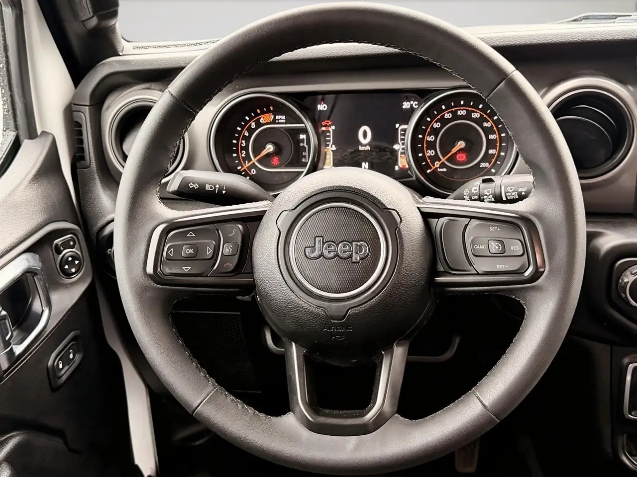 Jeep Wrangler снимка Jeep Wrangler
