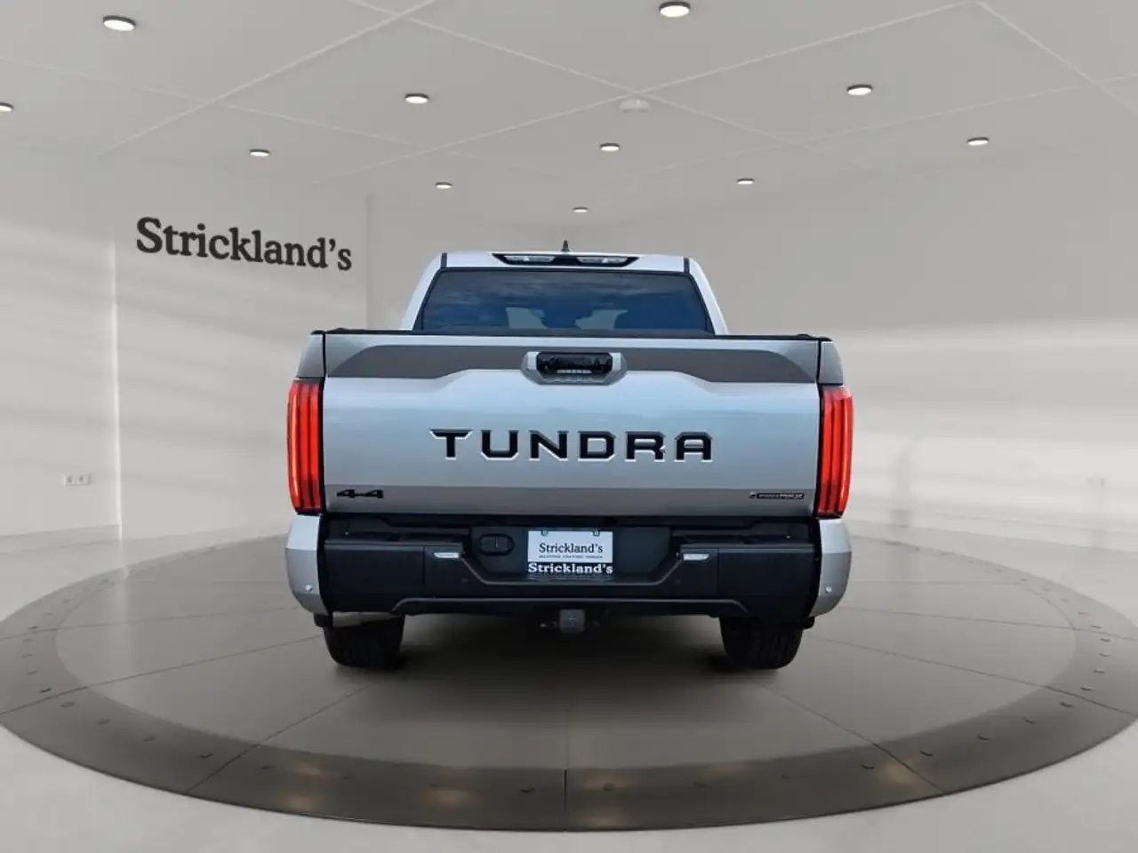 Toyota Tundra снимка Toyota Tundra