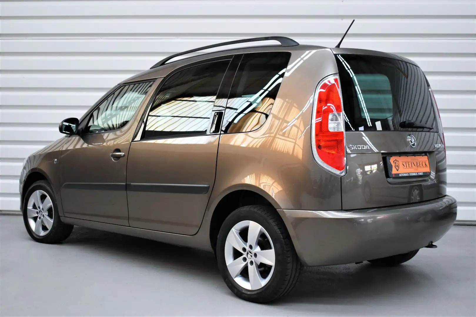 Skoda Roomster Fresh+SHZ+PDC+Klimaautom.+77.300KM Marrone - 2