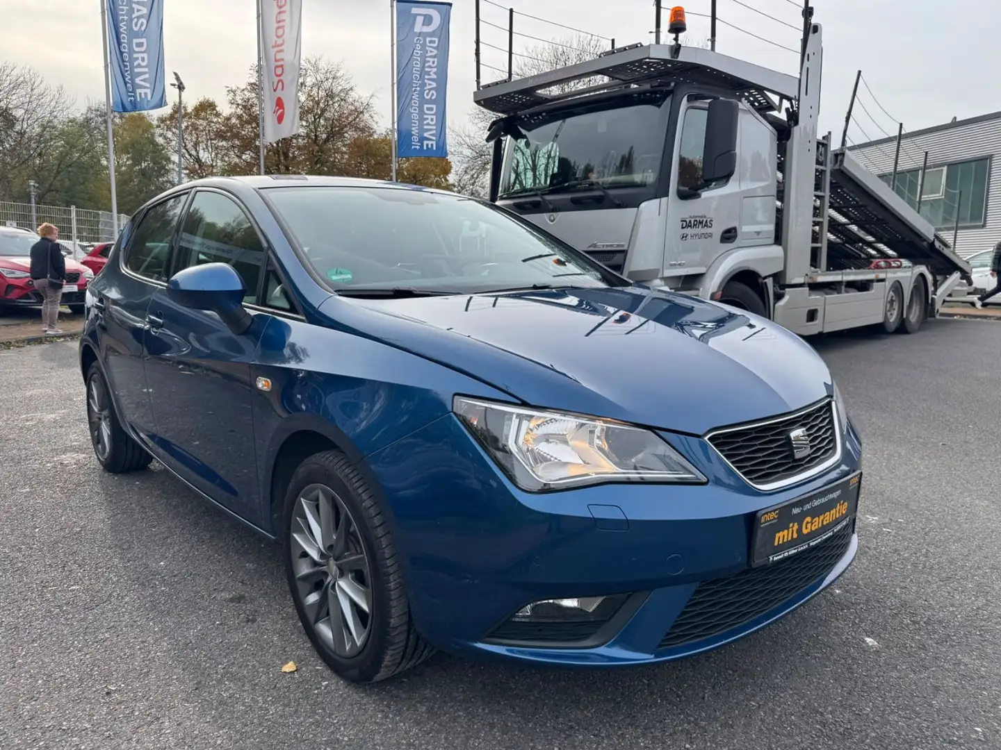 SEAT Ibiza I-TECH ST/1.HD/NAVI/KLIMAAUT/T-LEDER/ALU/SHZ/PDC Blau - 2