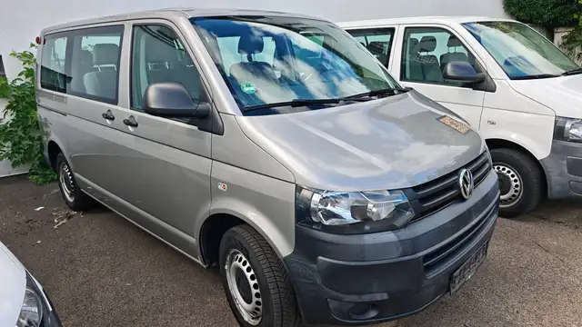 Volkswagen T5 Transporter Kombi