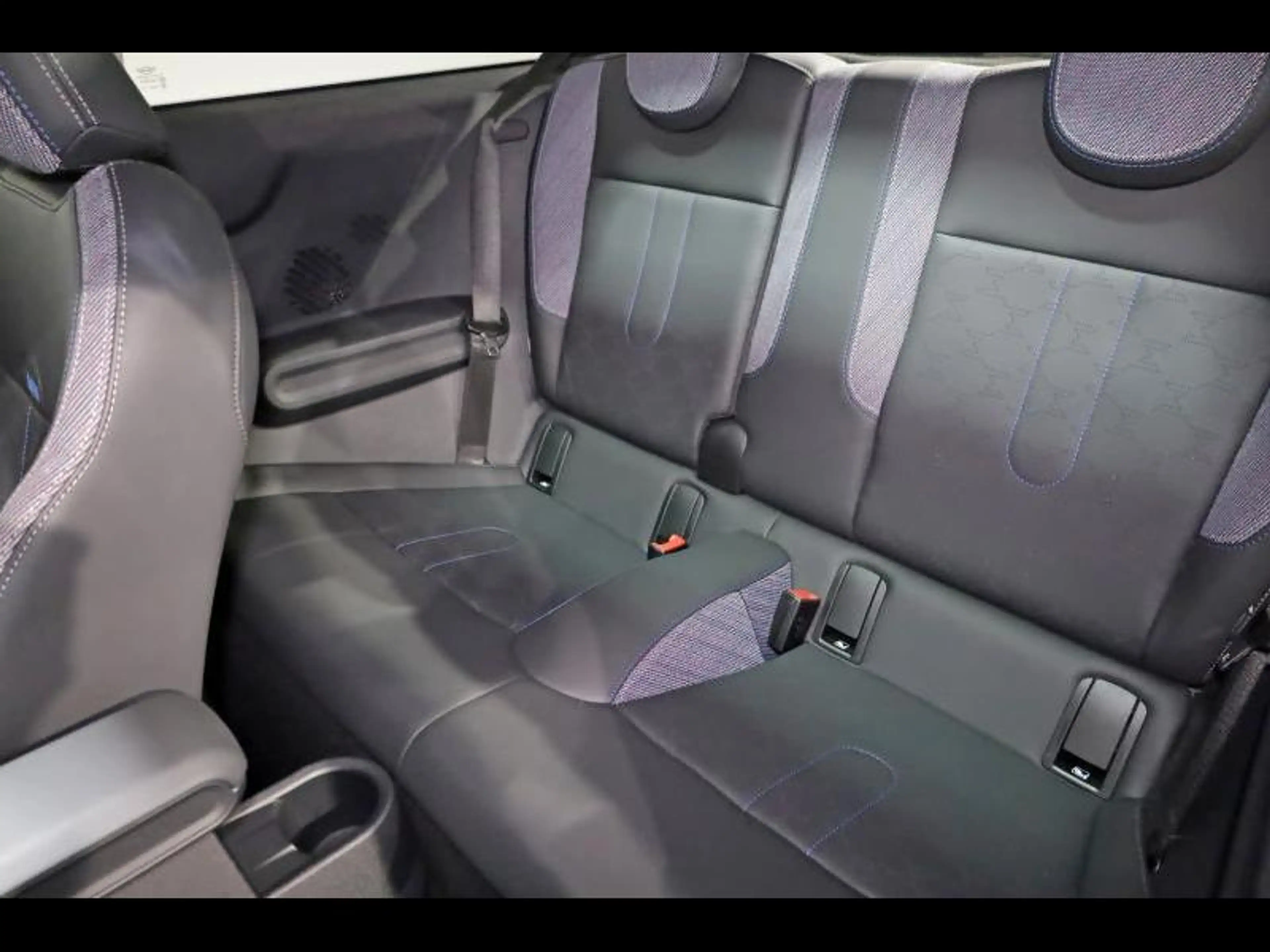 MINI Cooper C — photo 10