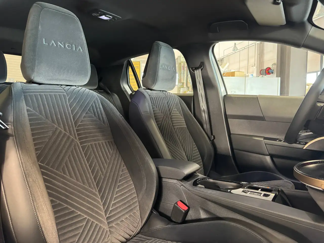 Lancia Ypsilon 2025 — фото 35