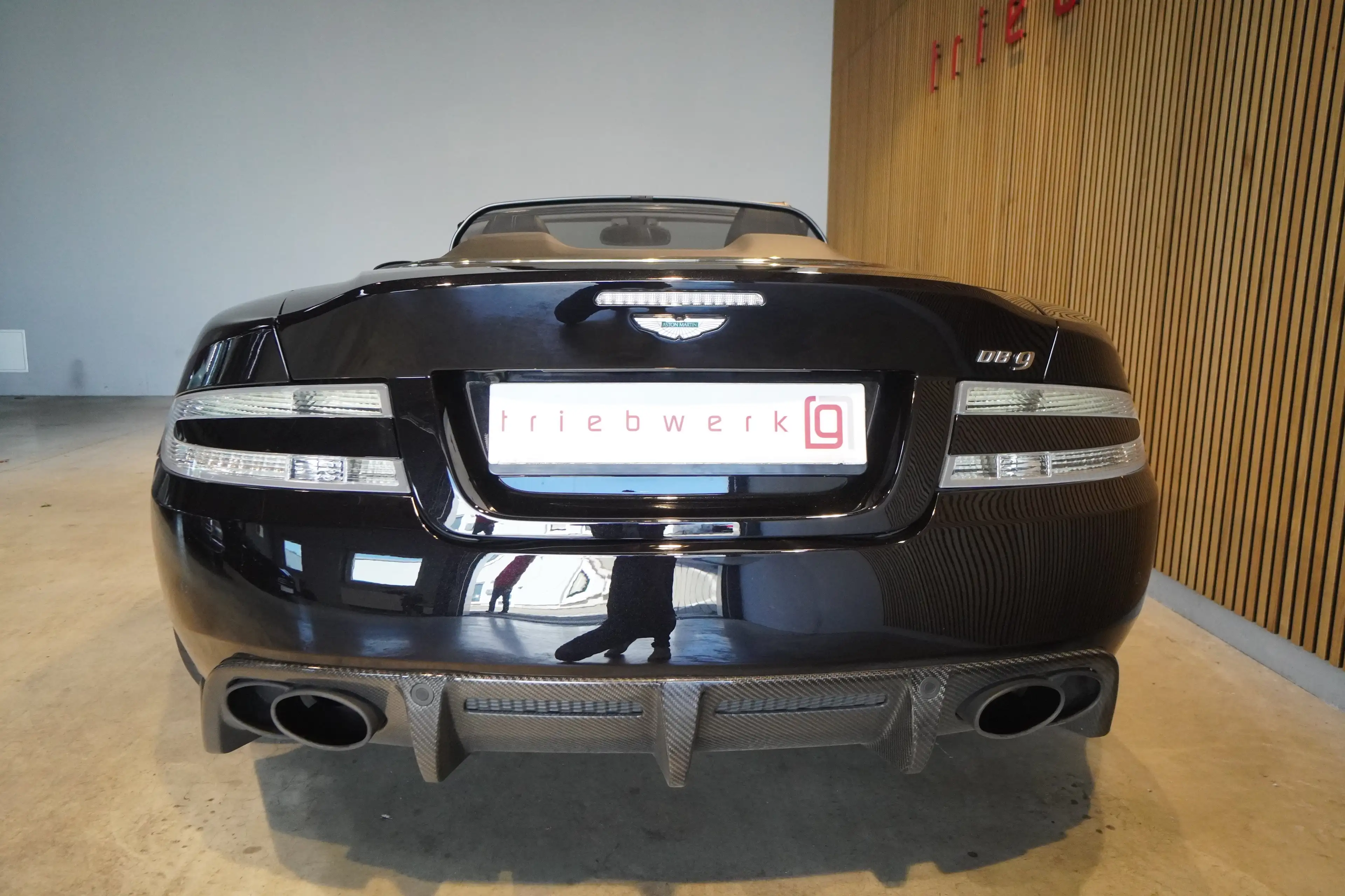 Aston Martin DB9 DB9 6.0 V12 Volante*Carbon*Lift*21"Alu*BRD Fzg* — photo 15