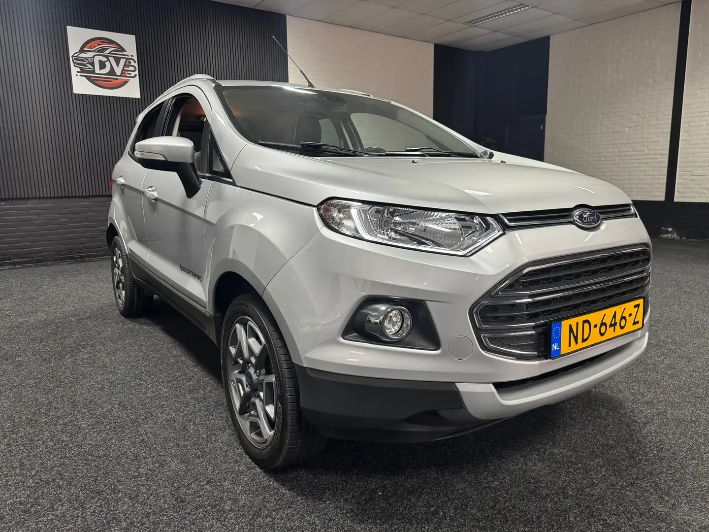 Ford EcoSport 1.0 EcoBoost WILDSTRAK, NAV, PDC, LMV, LED, CLIMAT Grijs - 2