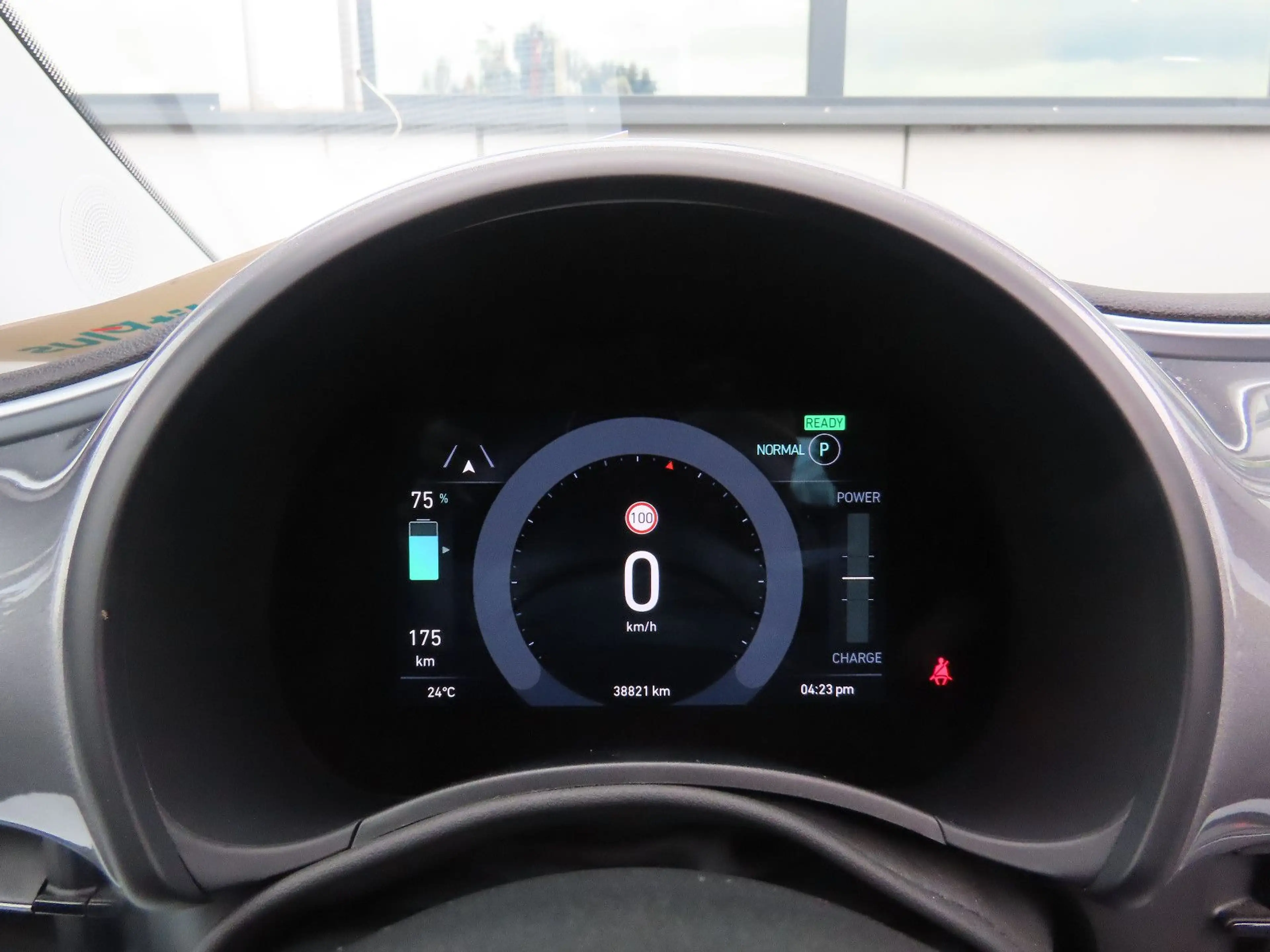 Fiat 500e Icon Cabrio 42 kWh Sitzheizung Klima ACC — photo 12