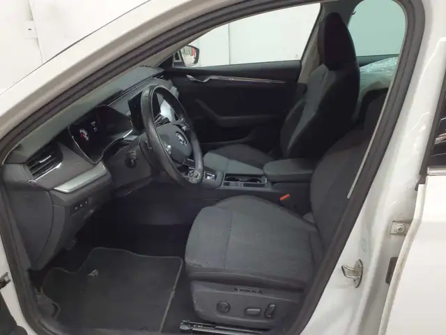 Skoda Octavia view 7