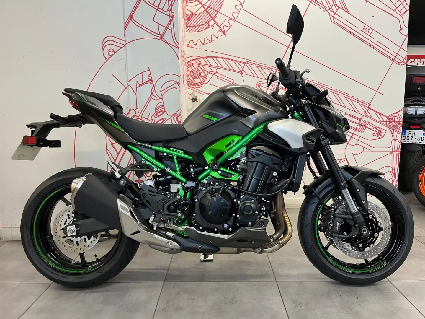 Kawasaki Z 900 Vert - 1