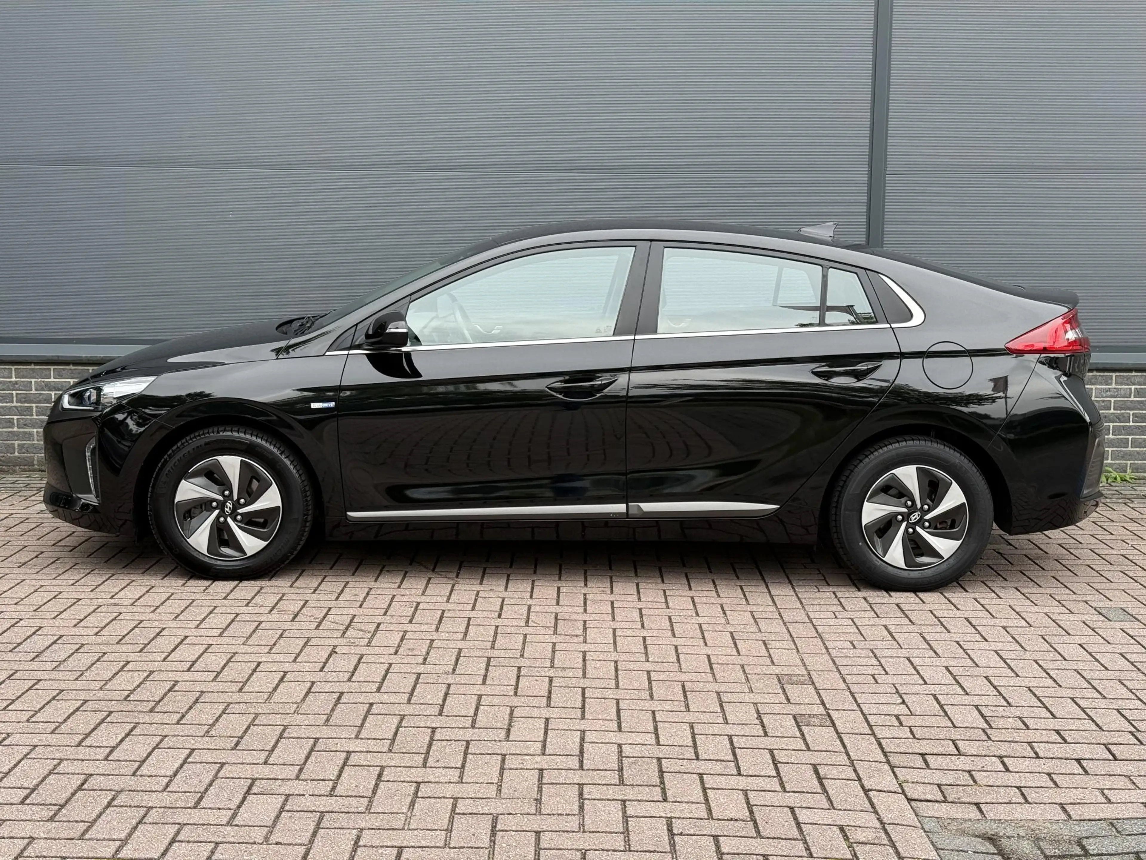 Hyundai IONIQ 1.6 GDi Comfort / Eerste Eigenaar / Dealer Onderho — photo 9