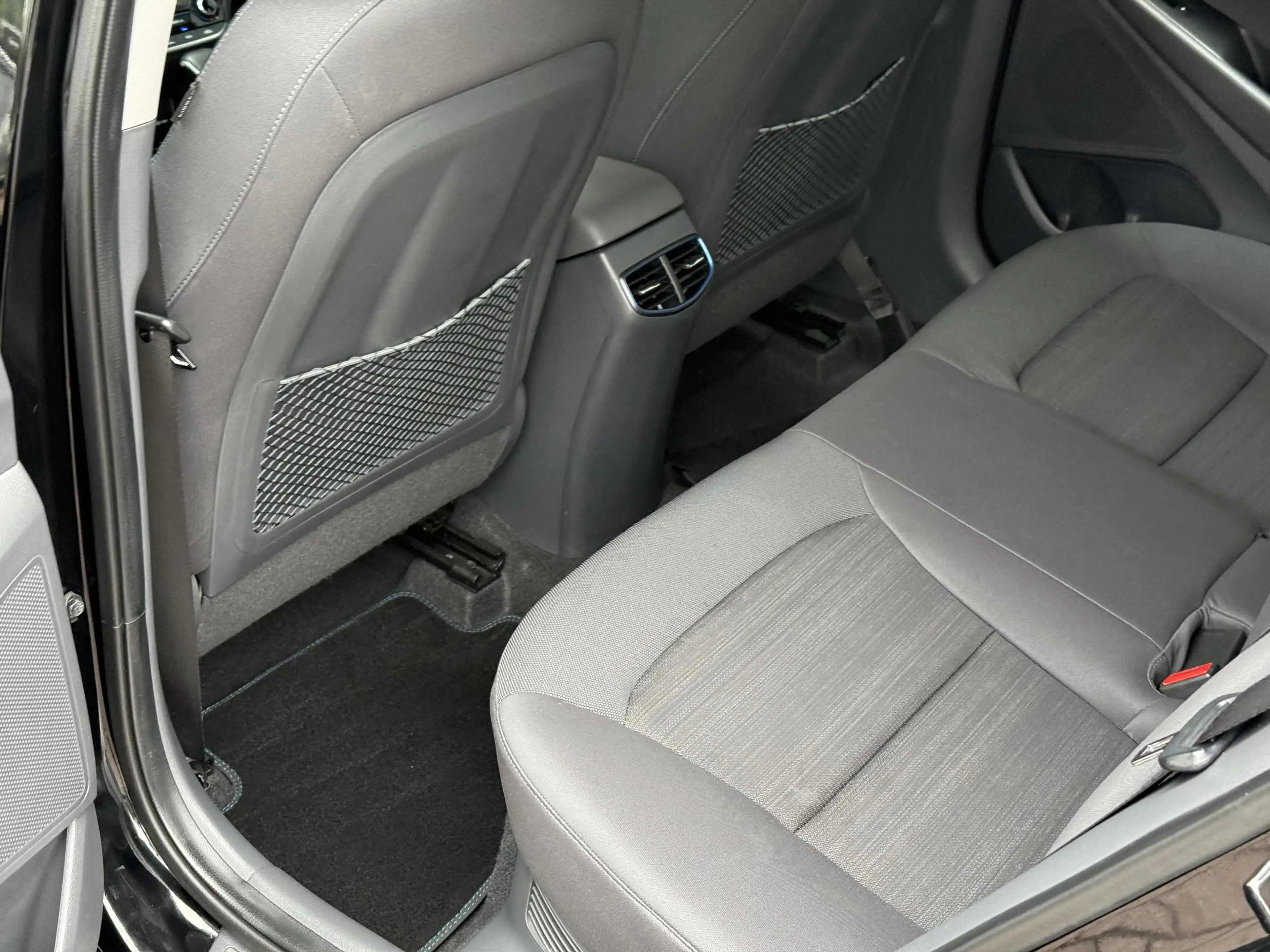 Hyundai IONIQ 1.6 GDi Comfort / Eerste Eigenaar / Dealer Onderho — photo 25